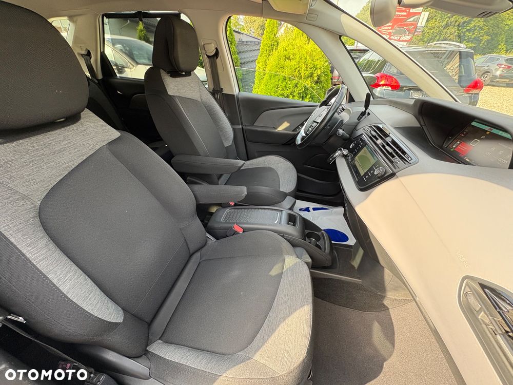 Citroën C4 SpaceTourer 1.2 PureTech Shine S&S EAT8 - 22