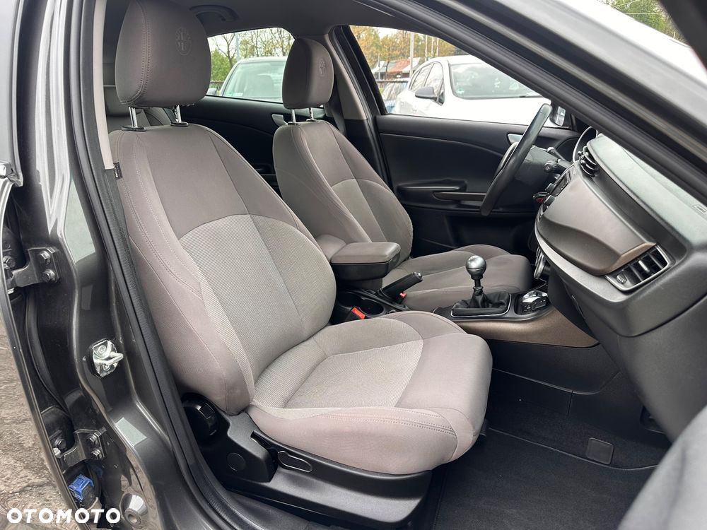 Alfa Romeo Giulietta 1.4 TB MultiAir Exclusive - 6