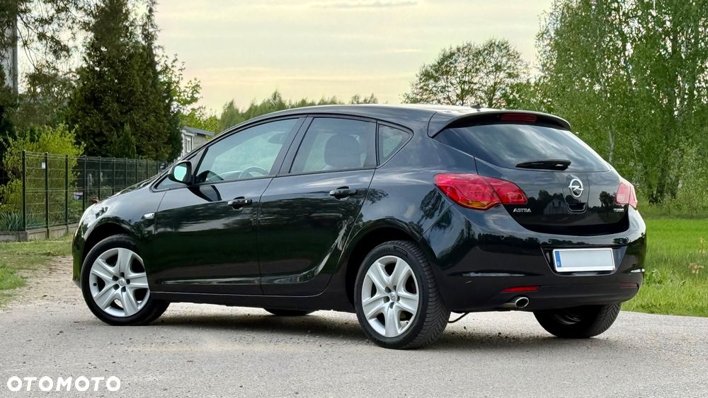 Opel Astra - 14