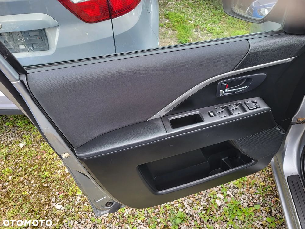 Mazda 5 2.0 MZR-DISI i-stop Sendo - 11