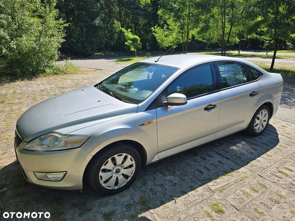 Ford Mondeo 2.0 TDCi Ambiente - 13