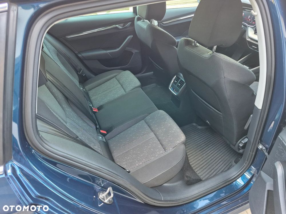 Skoda Octavia 2.0 TDI Style DSG - 10