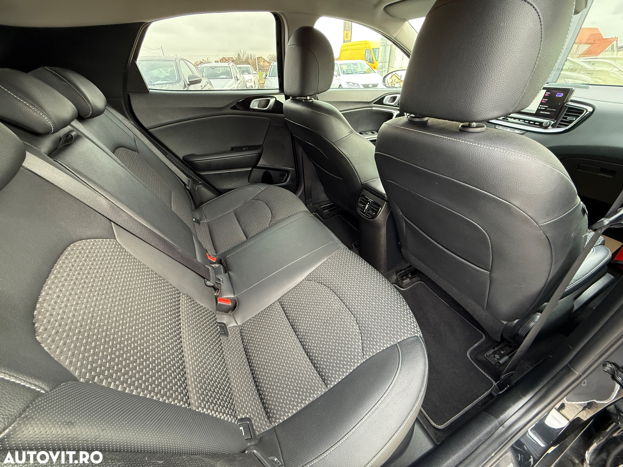 Kia XCeed 1.6 GDI 6DCT PHEV Vision - 24