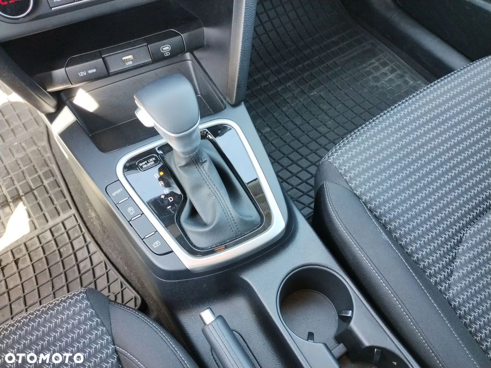 Kia Ceed 1.5 T-GDI M DCT - 16