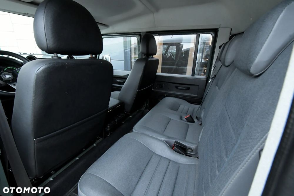 Land Rover Defender 110 2.4 TD4 E - 21