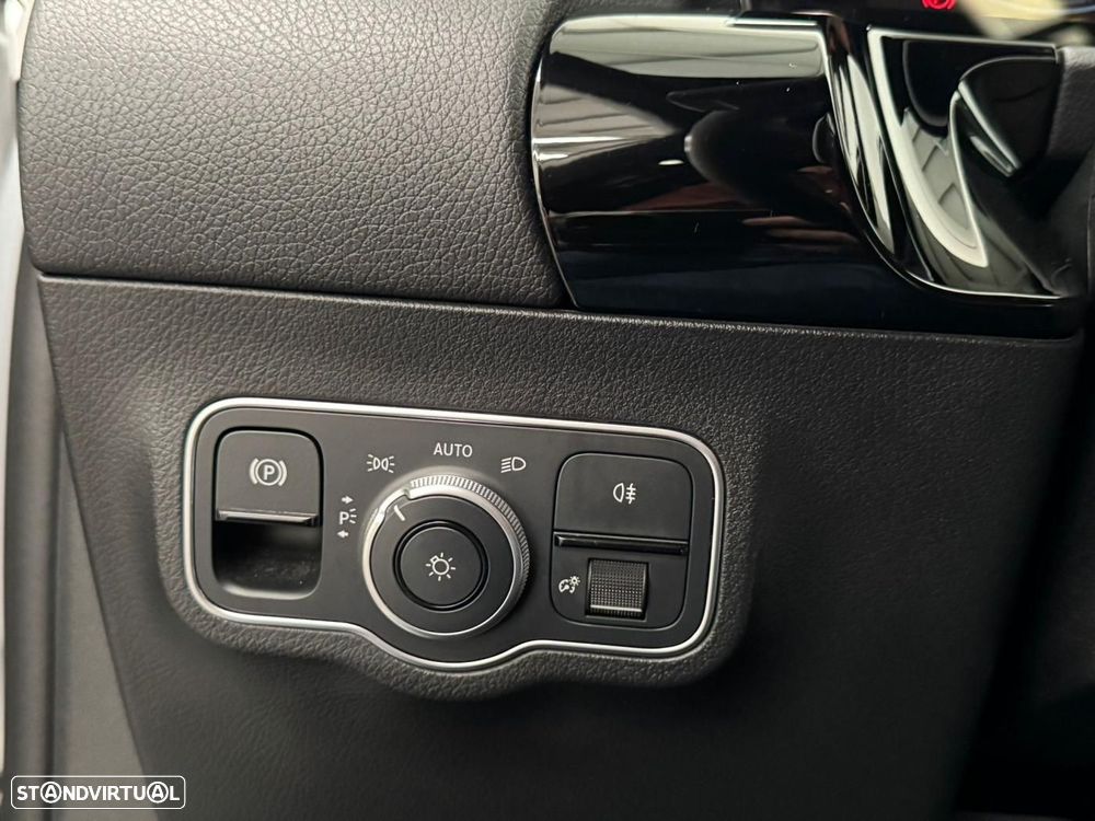 Mercedes-Benz GLA 250 e AMG Line - 23