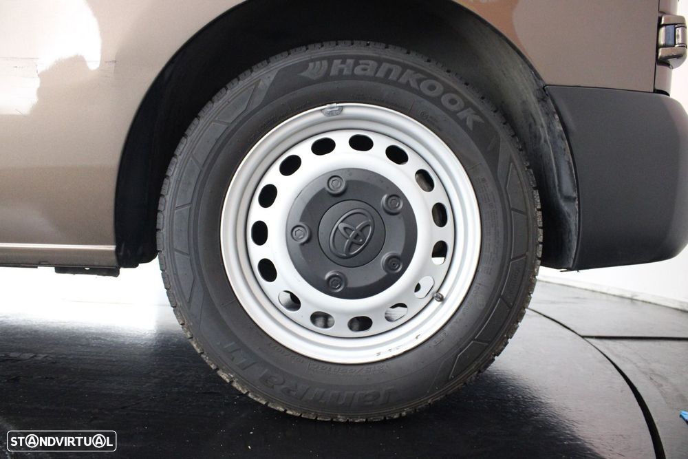 Toyota Proace 3L (MD) (FAZ FRIO) 1.6 D-4D L1 - 17