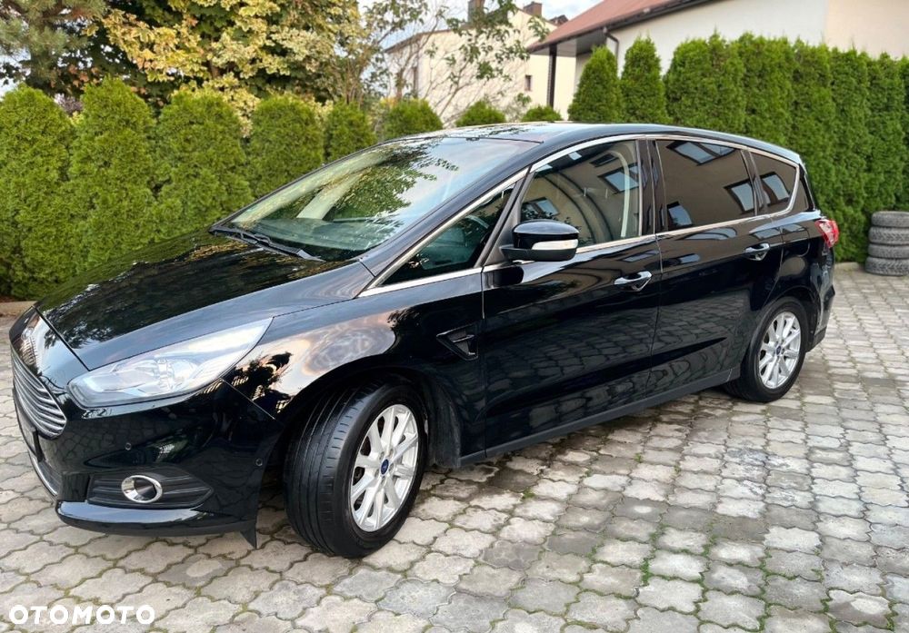 Ford S-Max - 12