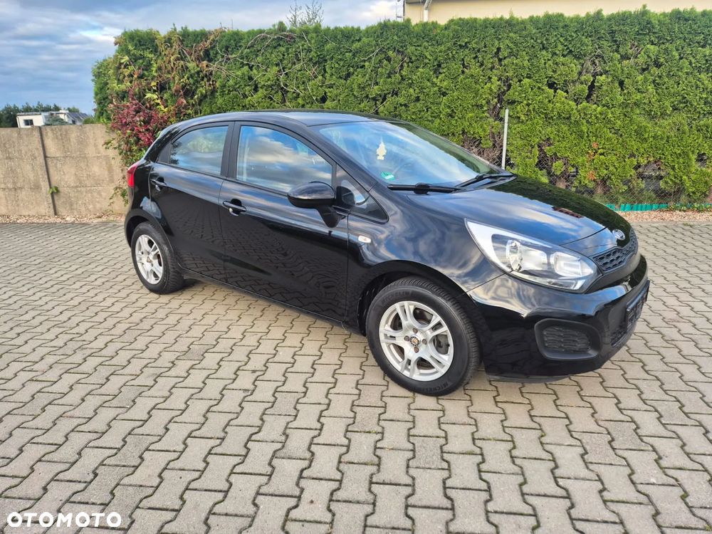 Kia Rio - 9