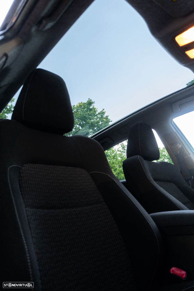 Toyota Auris 1.4 D-4D Exclusive +Skyv.+Navi - 9