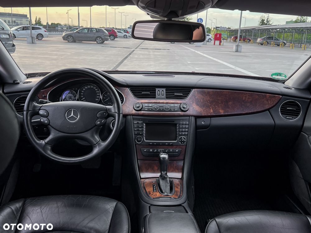 Mercedes-Benz CLS - 21
