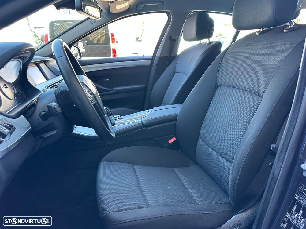 BMW 520 d Auto - 14