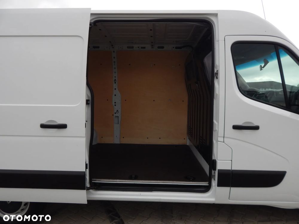 Renault Master L2H2 2,3DCI 125KM - 22