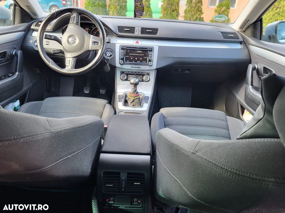 Volkswagen Passat 2.0 Blue TDI SCR Business Edition - 5