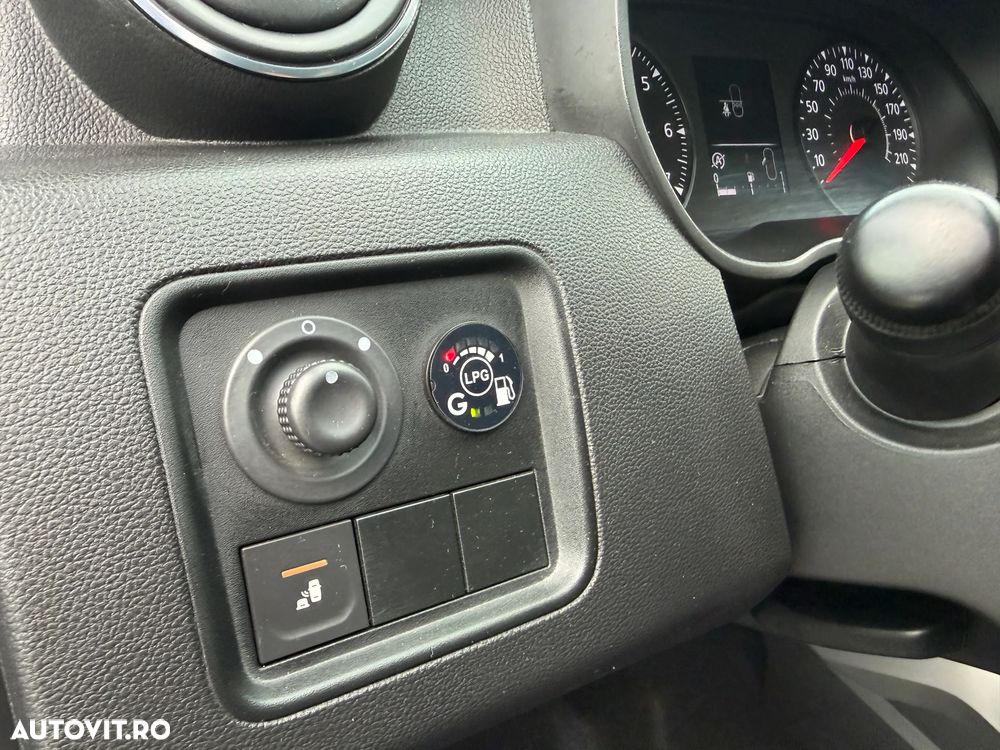 Dacia Duster 1.6 SCe Prestige jante 17" - 17