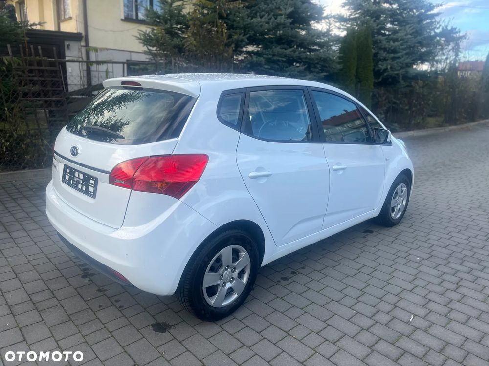 Kia Venga - 6