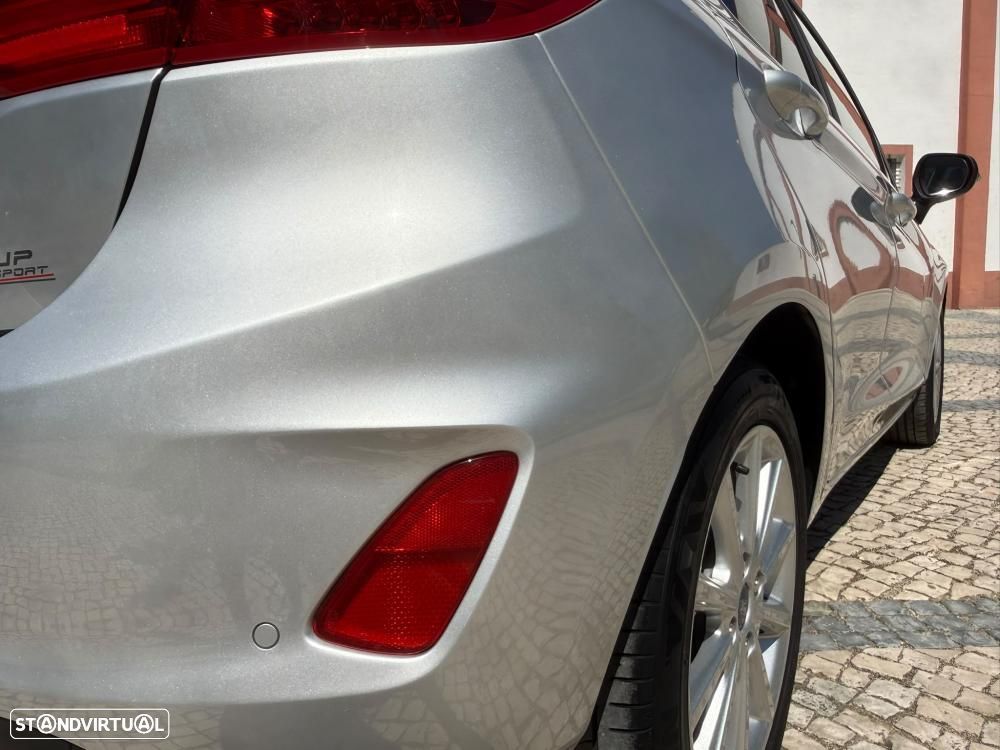 Ford Fiesta 1.0 EcoBoost Titanium - 12