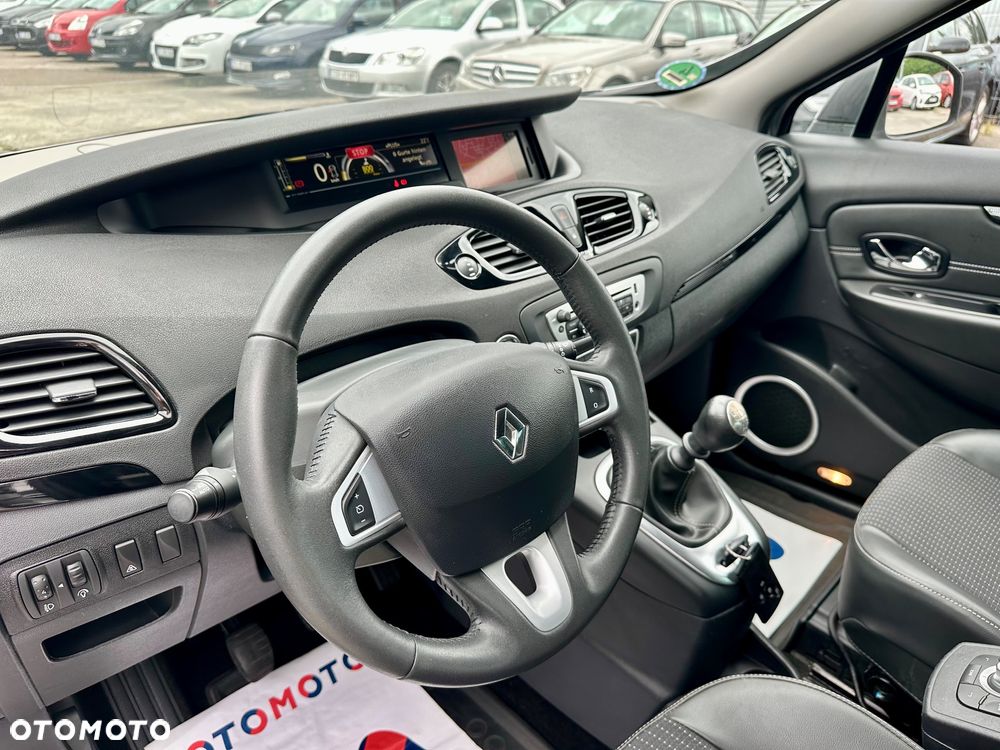 Renault Scenic TCe 130 Bose Edition - 11