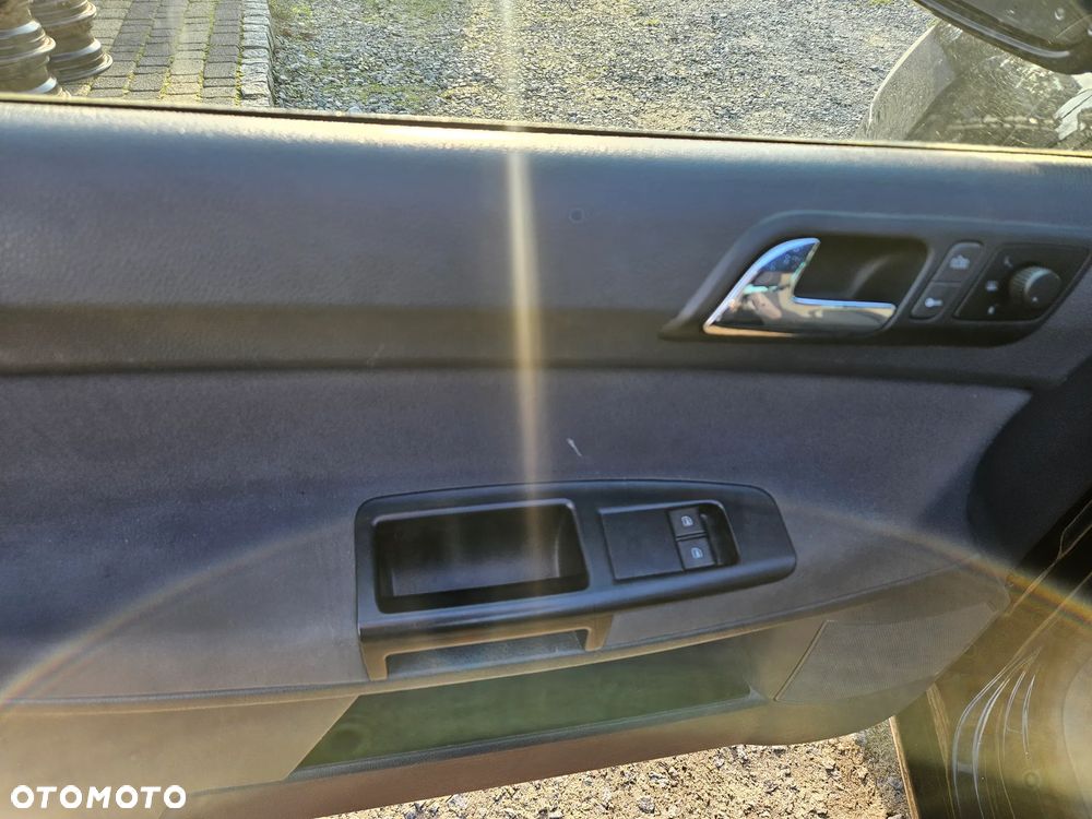 Volkswagen Polo 1.6 Goal - 26