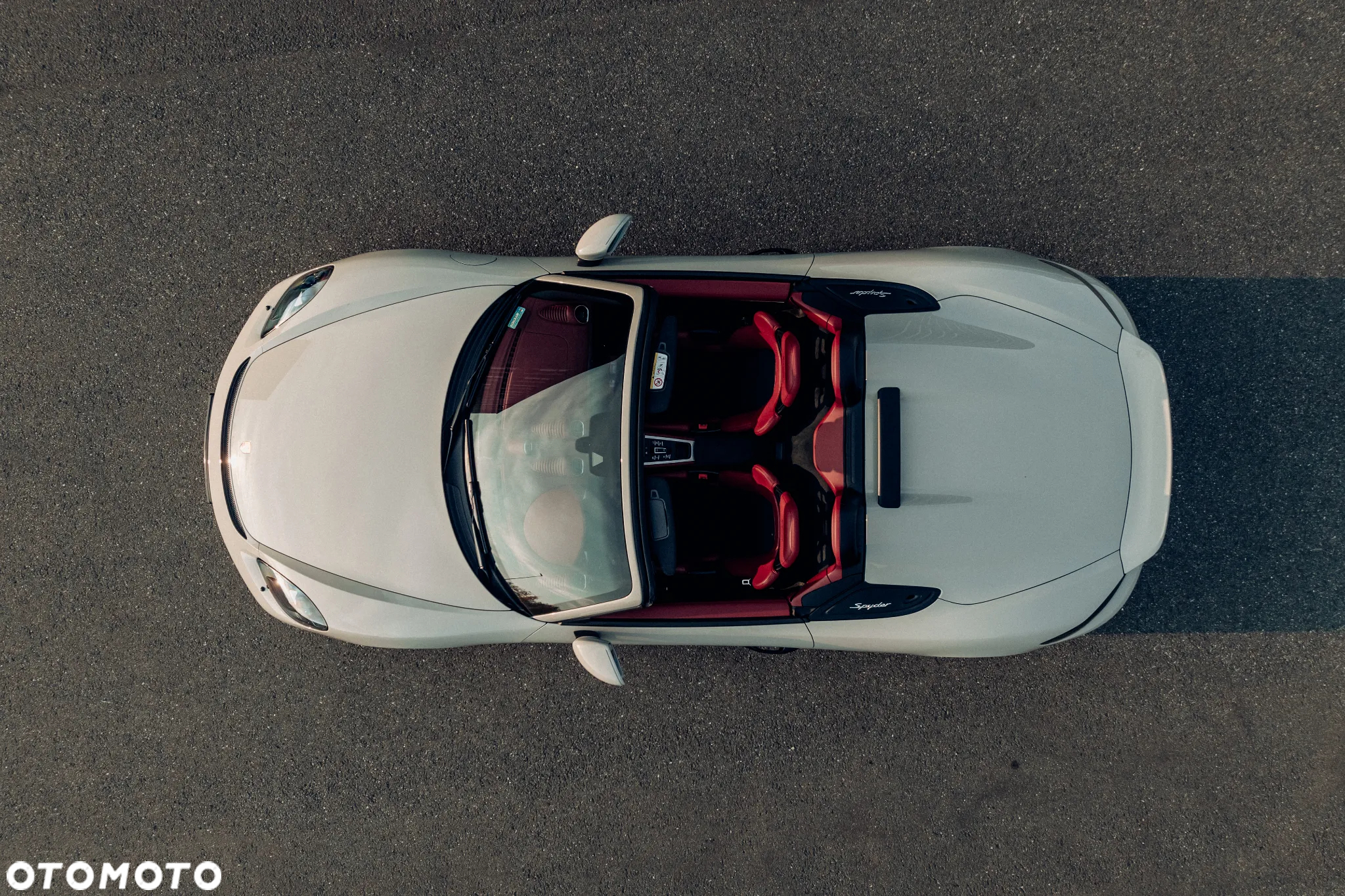 Porsche 718 Spyder - 22
