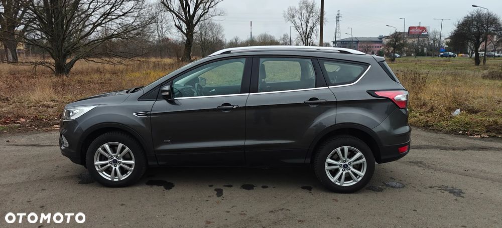 Ford Kuga - 2