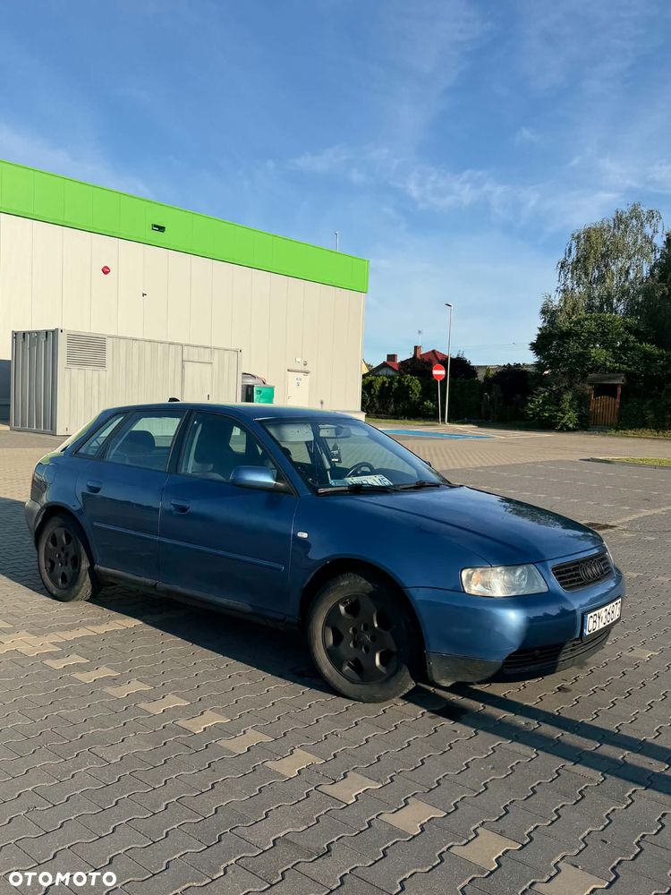 Audi A3 Sportback 1.6 Ambiente - 3
