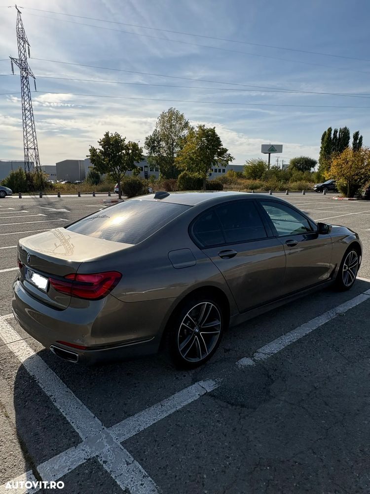 BMW Seria 7 2018 photo 4