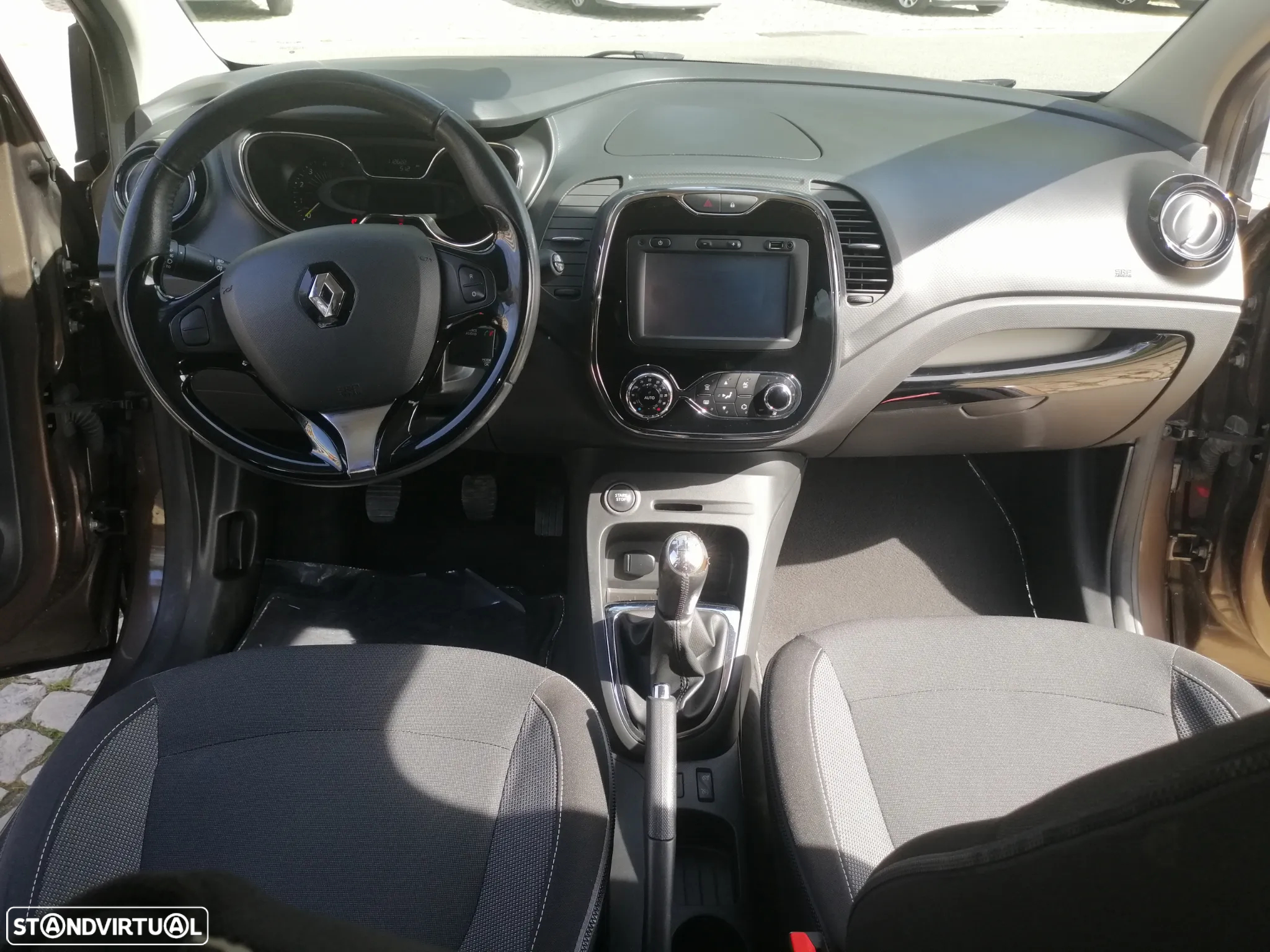 Renault Captur 1.5 dCi Exclusive - 4