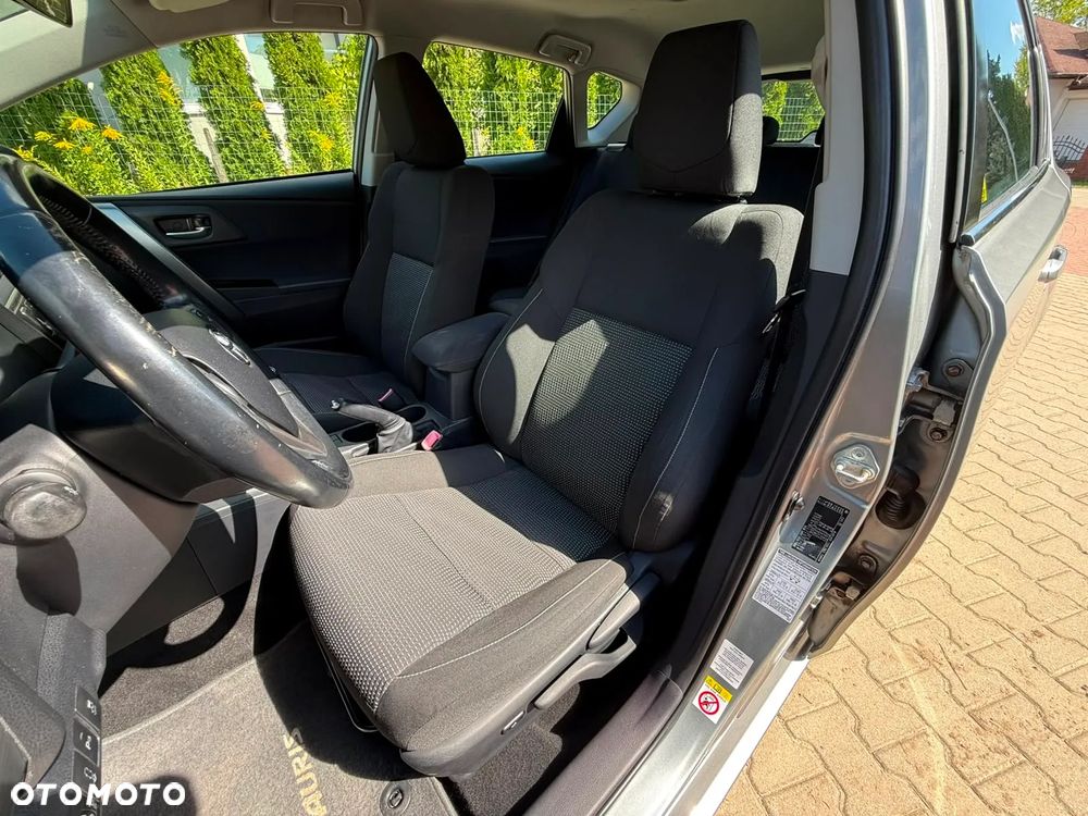 Toyota Auris - 31