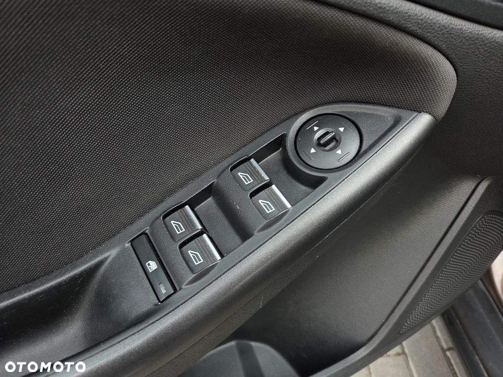Ford Focus 1.0 EcoBoost Titanium ASS - 39
