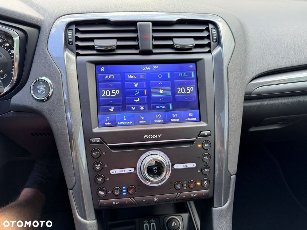 Ford Mondeo - 32