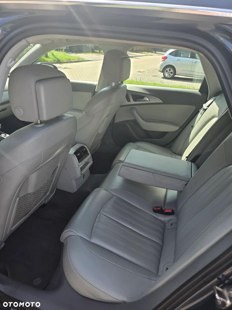 Audi A6 - 12