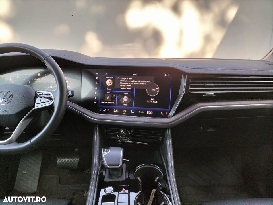 Volkswagen Touareg - 11