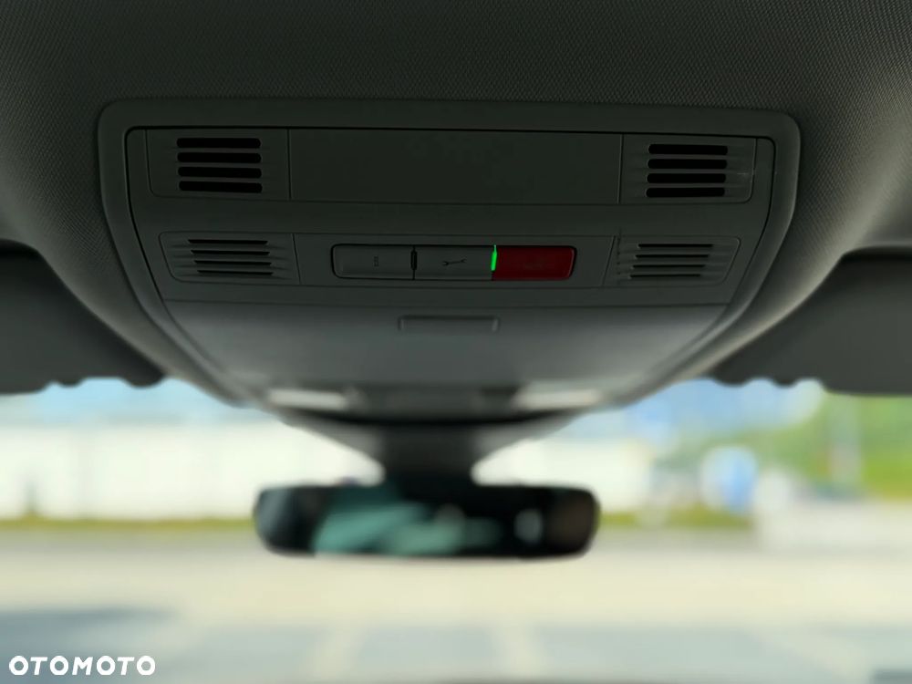 Volkswagen Passat 2.0 TDI Elegance DSG - 17