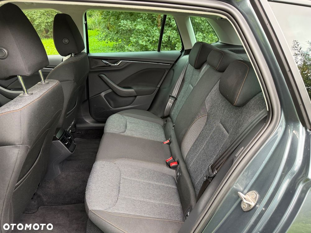 Skoda Kamiq 1.5 TSI DSG Clever - 10