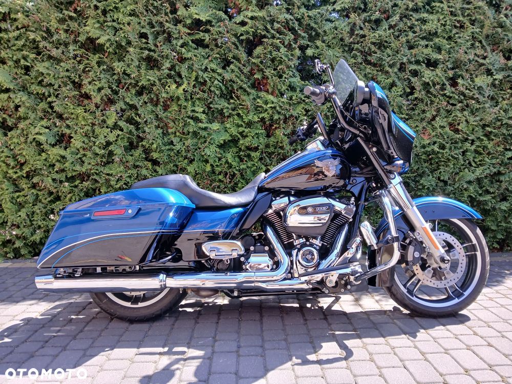 Harley-Davidson CVO Street Glide - 19