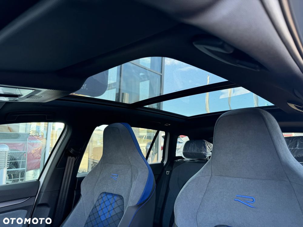 Volkswagen Golf Variant - 15