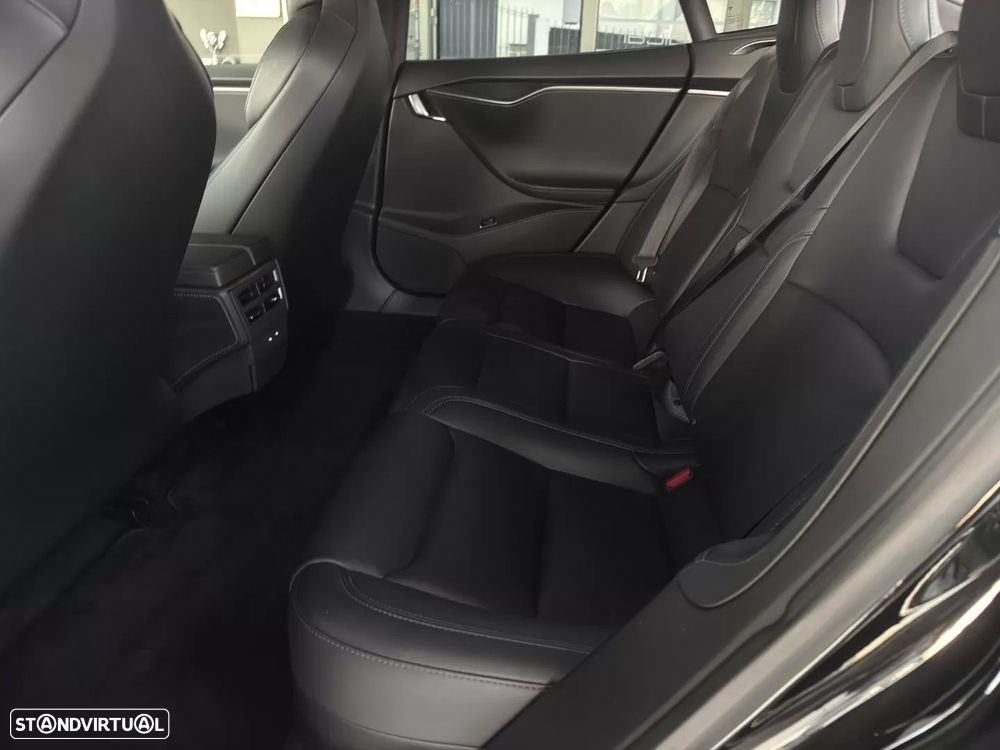 Tesla Model S 100D - 19