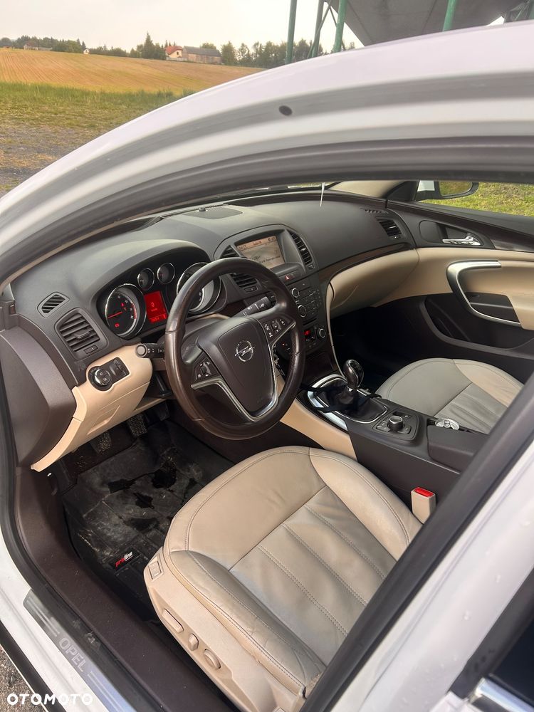 Opel Insignia 2.0 T Cosmo 4x4 - 30