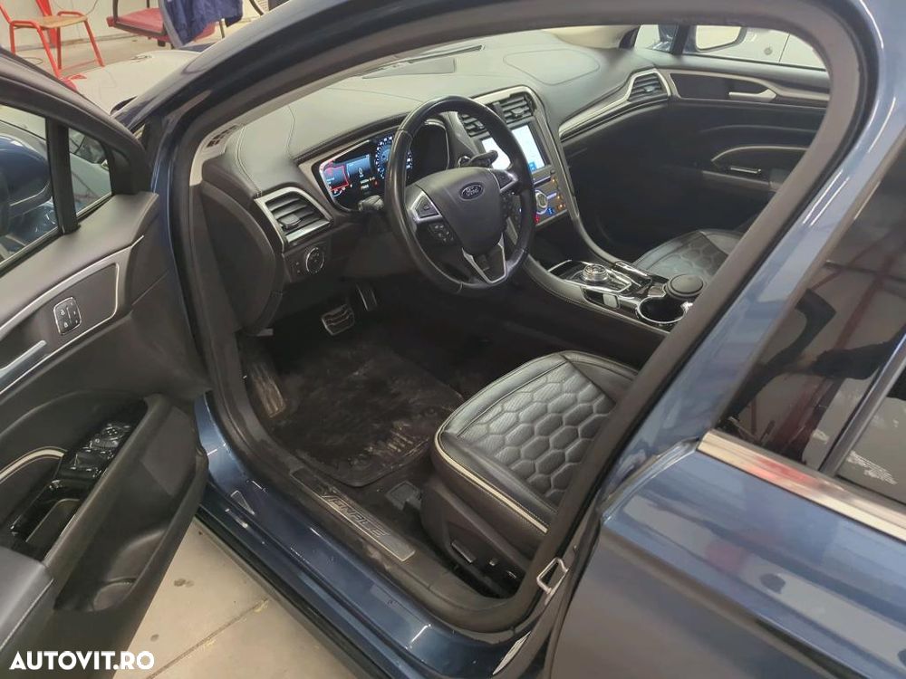 Ford Mondeo 2.0 TDCI Aut. AWD Vignale - 11