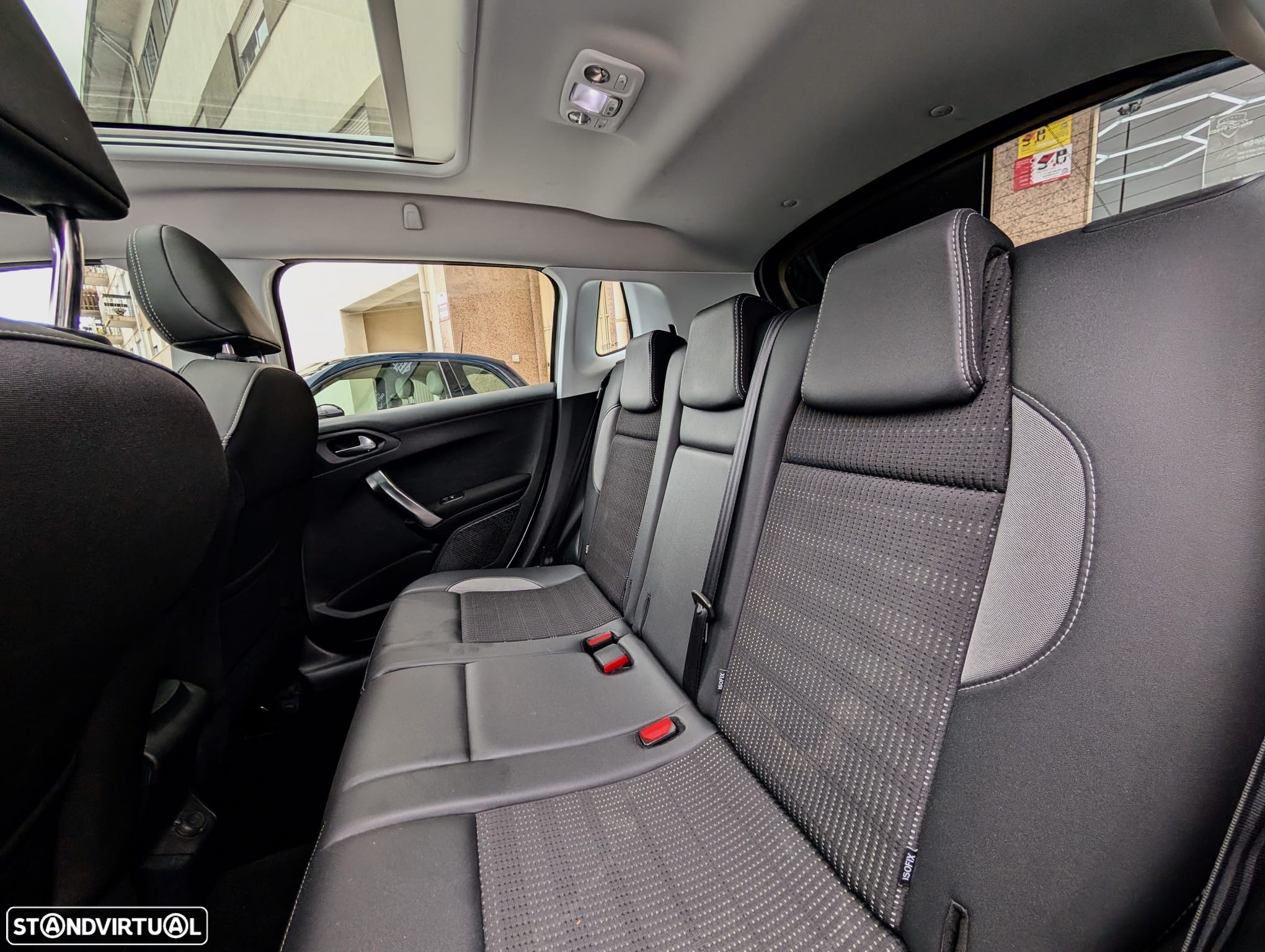 Peugeot 2008 1.5 BlueHDi Allure EAT6 - 8