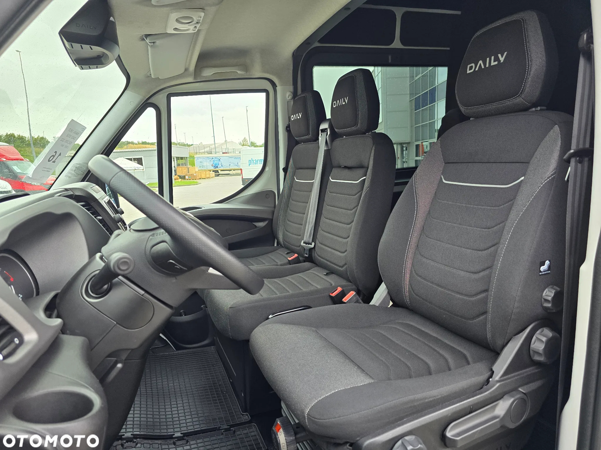 Iveco DAILY 35S18 BRYGADÓWKA - 10