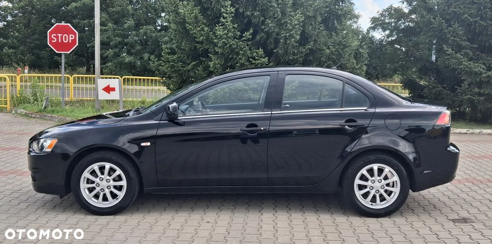 Mitsubishi Lancer 1.6 Intense - 3