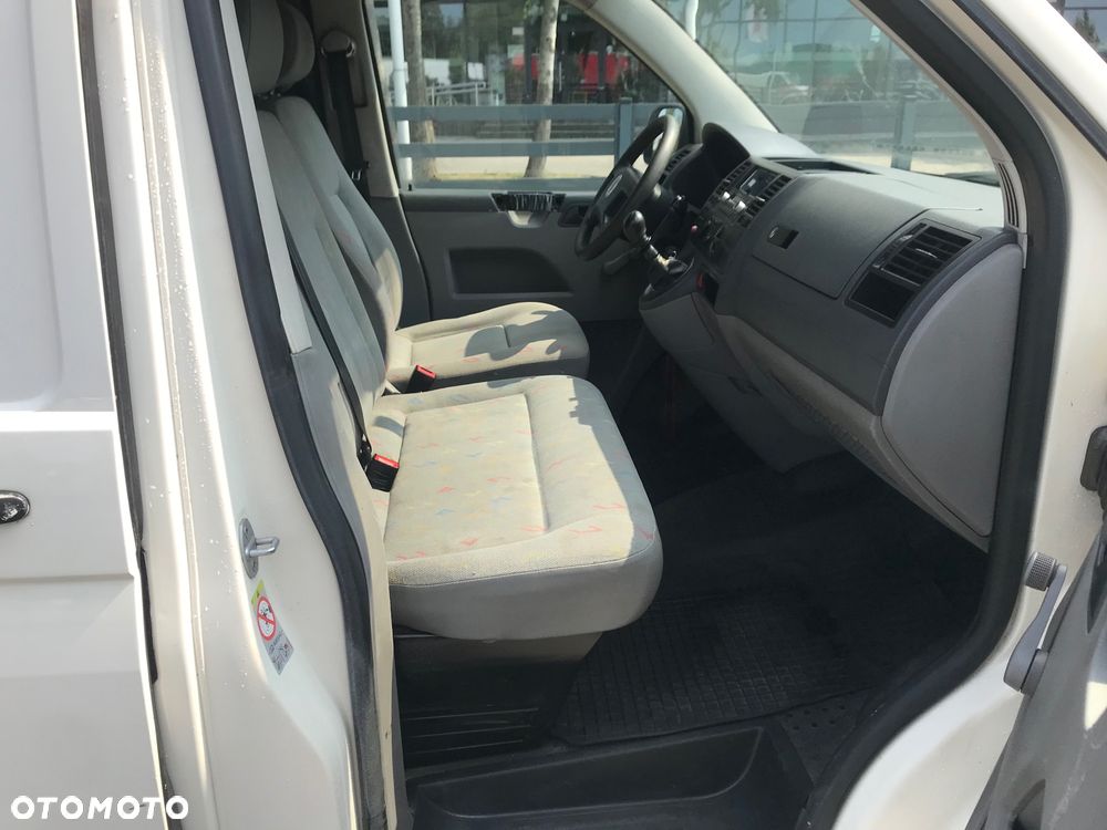 Volkswagen Transporter - 21