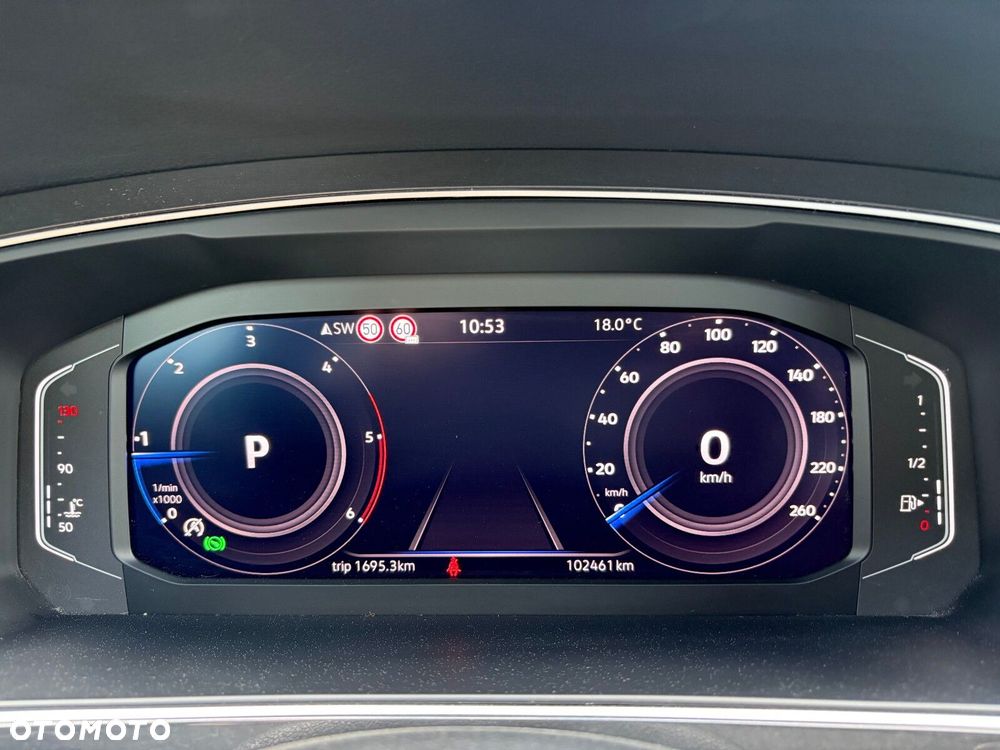 Volkswagen Tiguan - 24