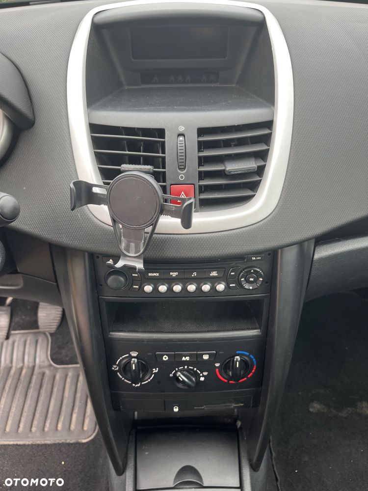 Peugeot 207 1.4 HDi Presence - 11