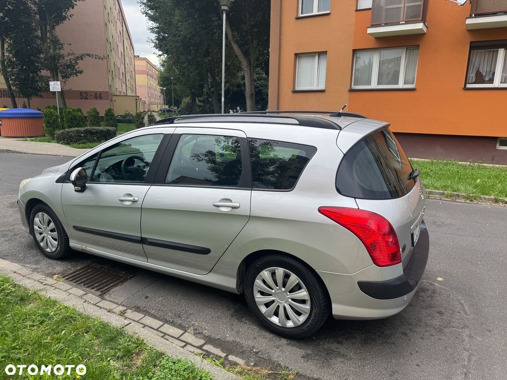 Peugeot 308 1.6 HDi Premium - 8
