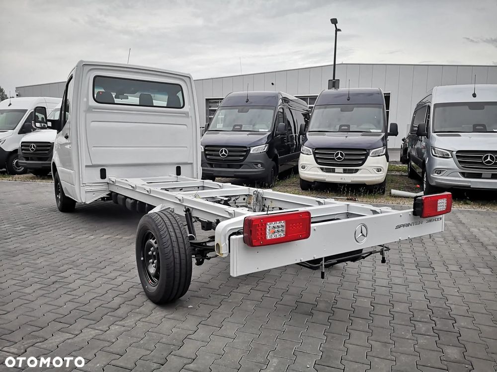 Mercedes-Benz Sprinter - 6