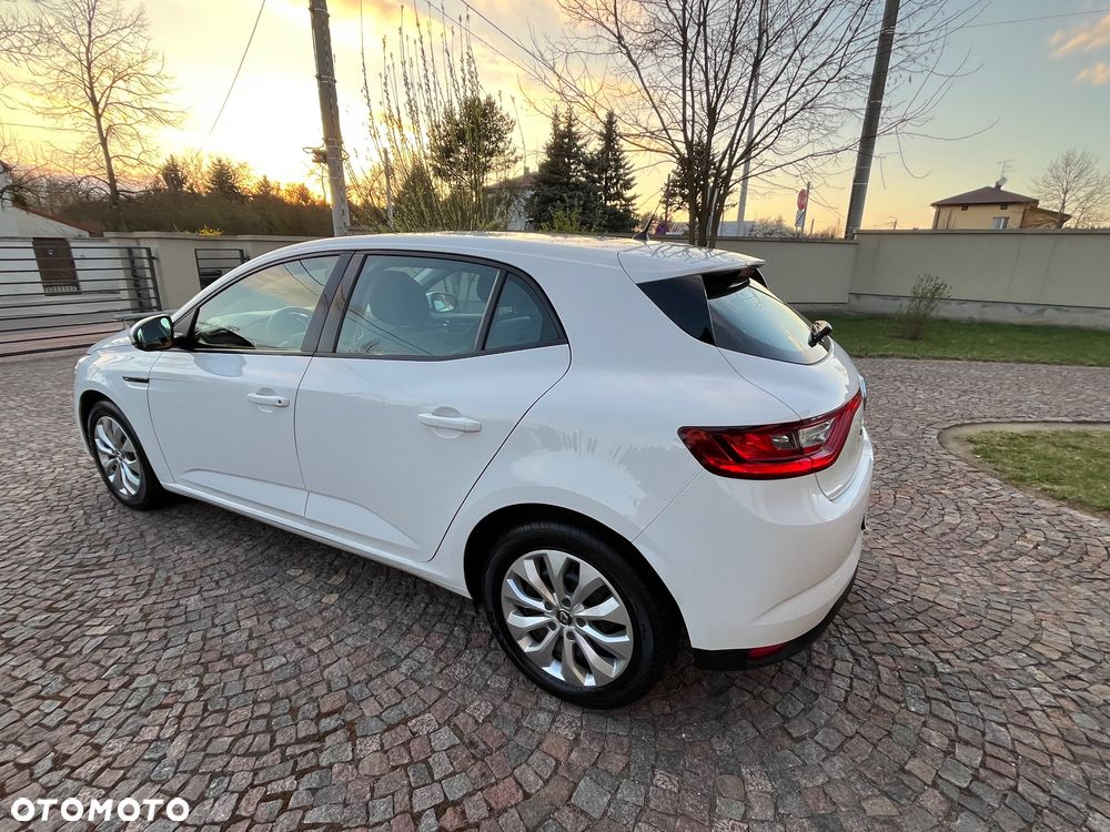 Renault Megane 1.6 SCe Life - 19