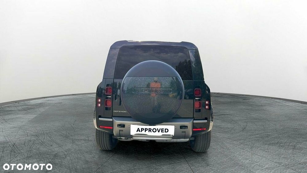 Land Rover Defender - 6